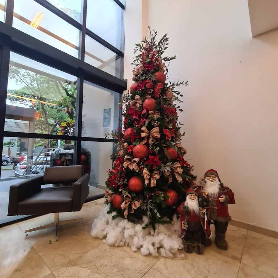 Árvore e Decoração de Natal – Ambra